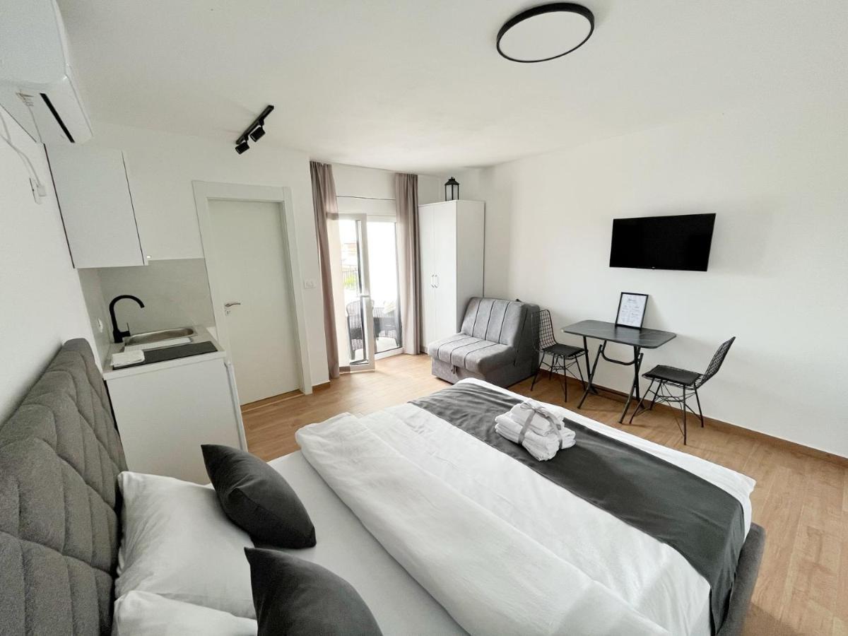 Lana Apartmani Bar Εξωτερικό φωτογραφία