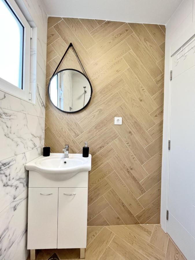 Lana Apartmani Bar Εξωτερικό φωτογραφία